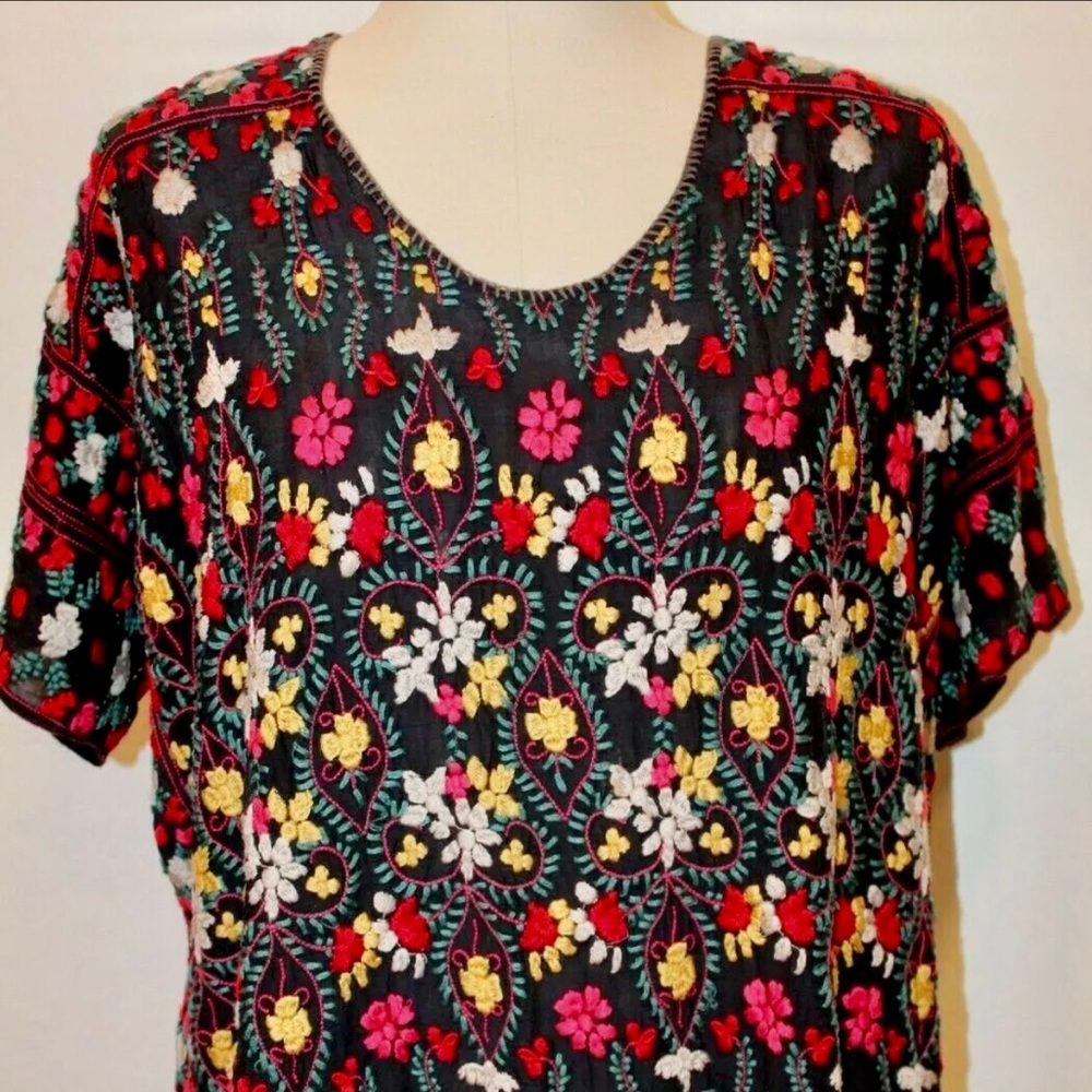 Heavily-embroidered Johnny Was boho top!